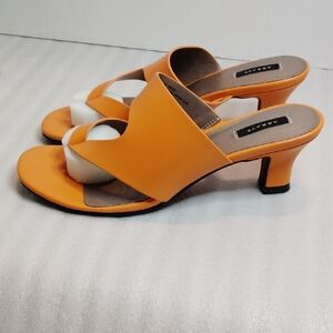 New Array Orange Sandals Size 9W
